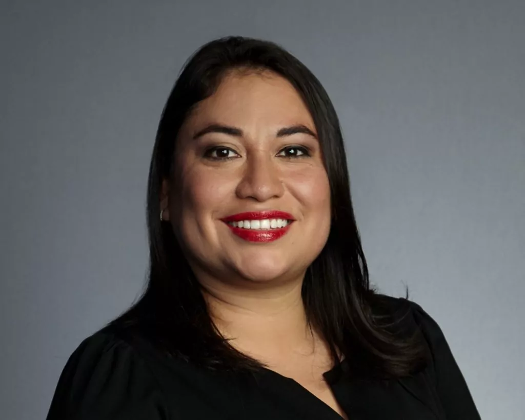 Dr. Sindy Larin