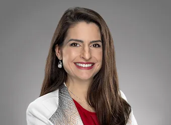 Dr. Cintia Mendes