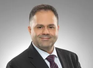 Dr. Arman Feiz